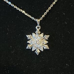 Dazzling Moissanite Snowflake Pendant Necklace in 925 Sterling Silver #31